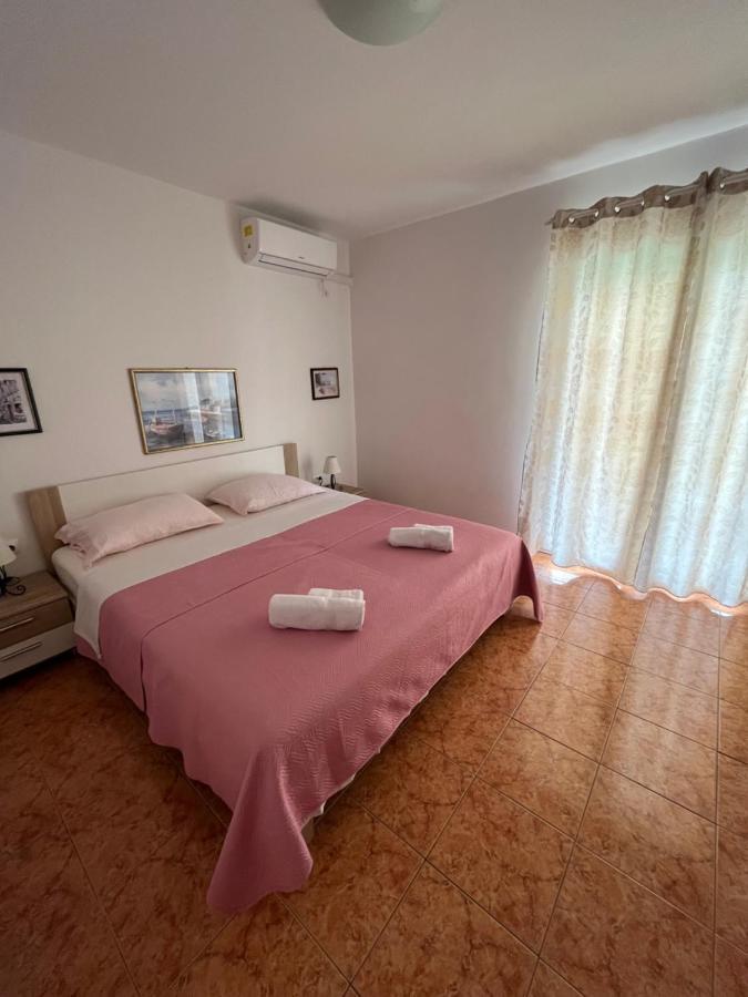 Apartments And Rooms Markovski Palit Extérieur photo
