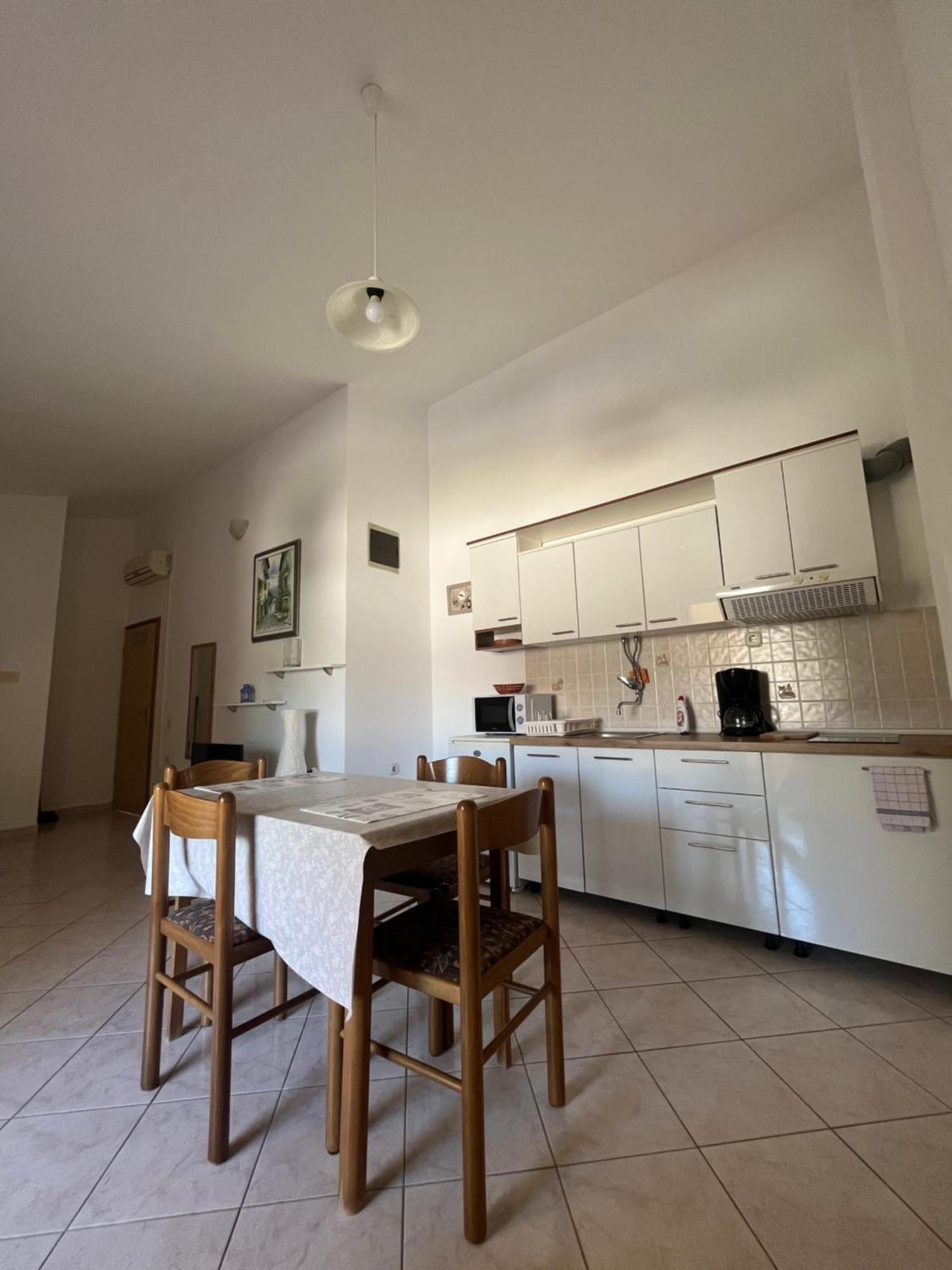 Apartments And Rooms Markovski Palit Extérieur photo
