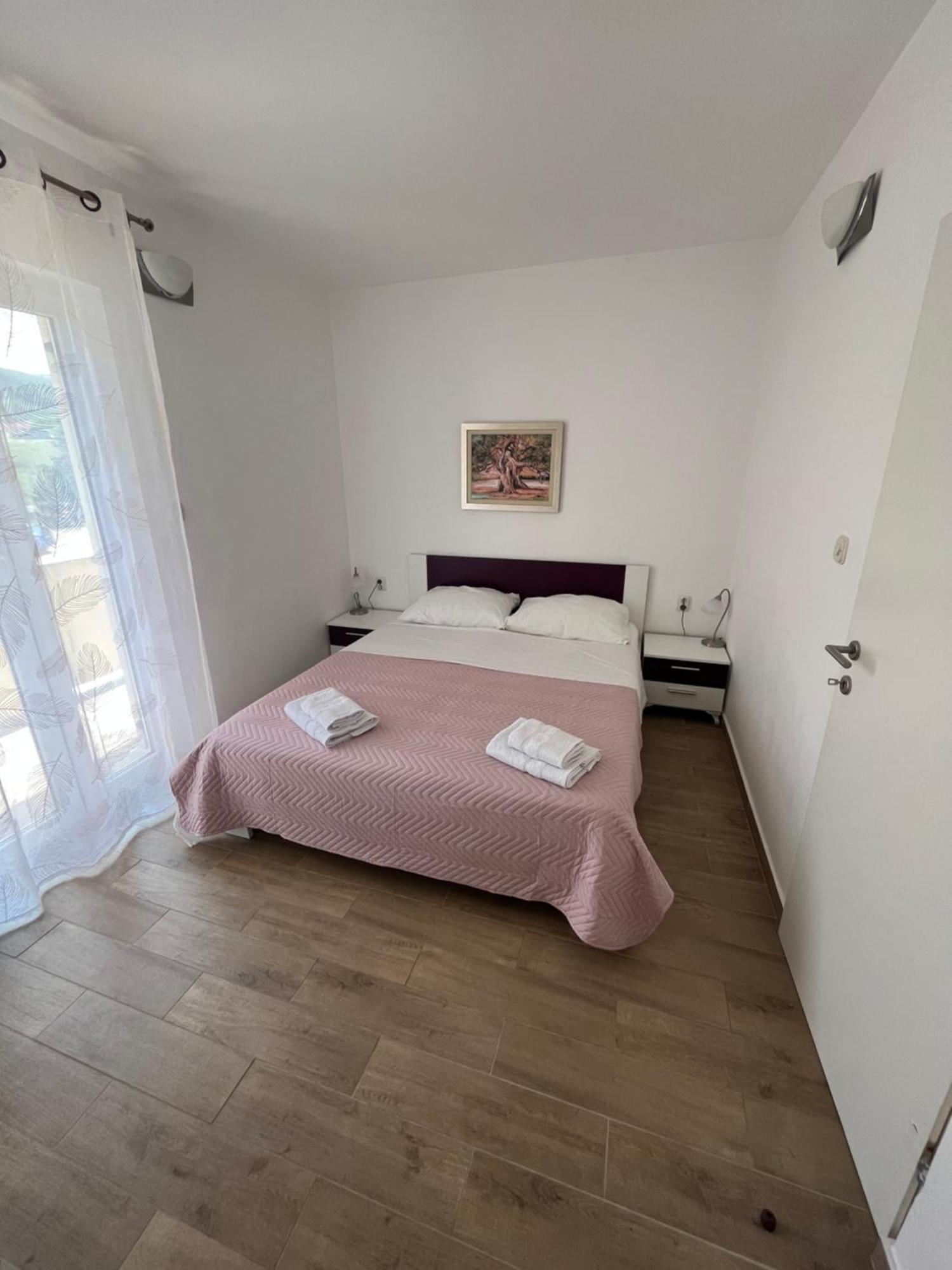 Apartments And Rooms Markovski Palit Extérieur photo